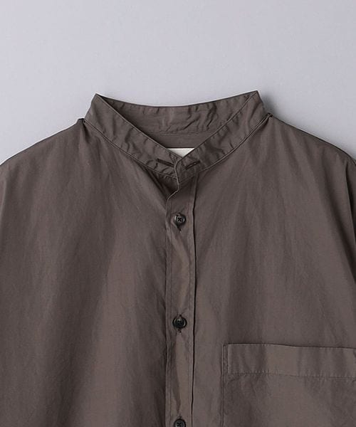 The CLASIK＞ COLLARLESS SHIRT/カラーレス シャツ