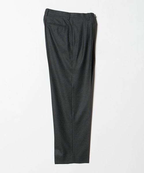 AURALEE＞SUPER LIGHT WOOL TWO―TUCK SLACKS/ウール ツータック