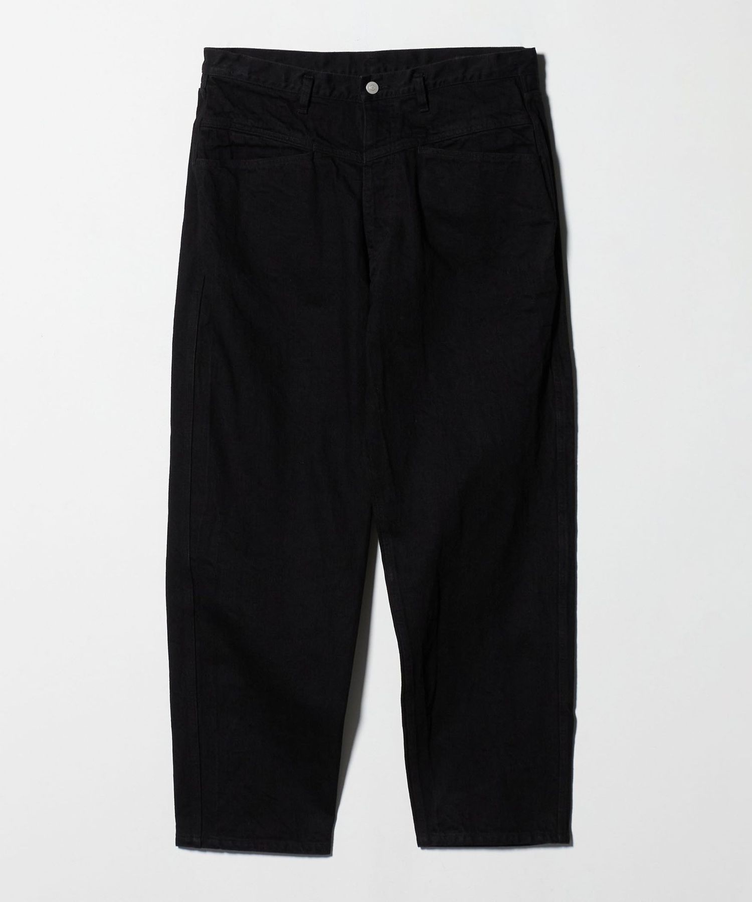 COMOLI＞BLACK DENIM TAPERED PANTS/ブラックデニム テーパードパンツ