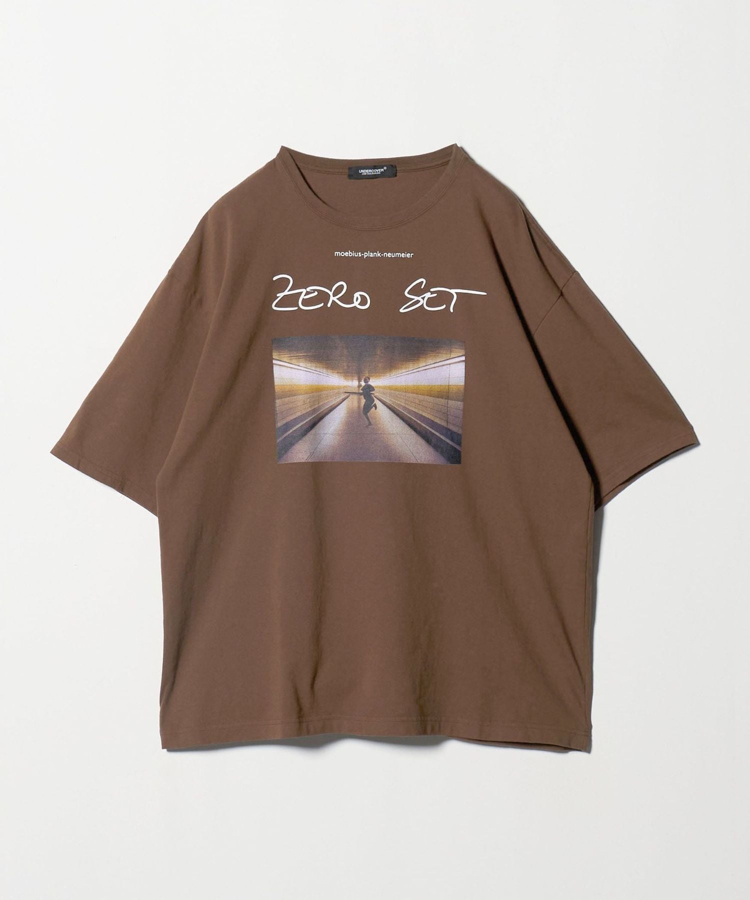 UNDERCOVER＞グラフィックプリント Tシャツ