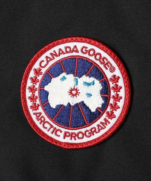 希少/別注】CANADA GOOSE ダウンベストホワイト刺繍ロゴネイビー 