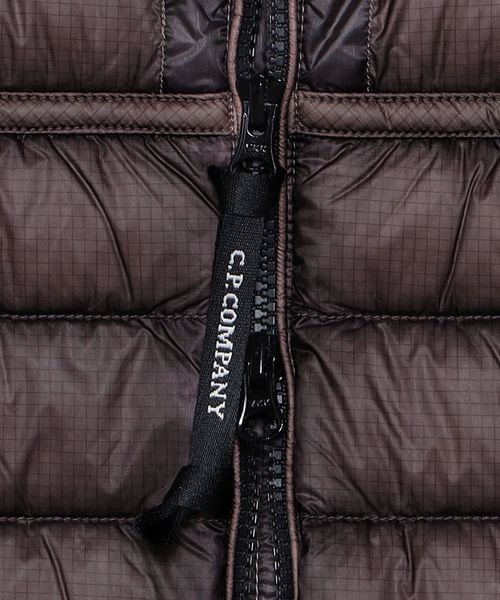 C.P. Company D.D. Shell ダウンベスト ベージュ C.P.COMPANY】DD Shell Hooded Down Jacket | MICH
