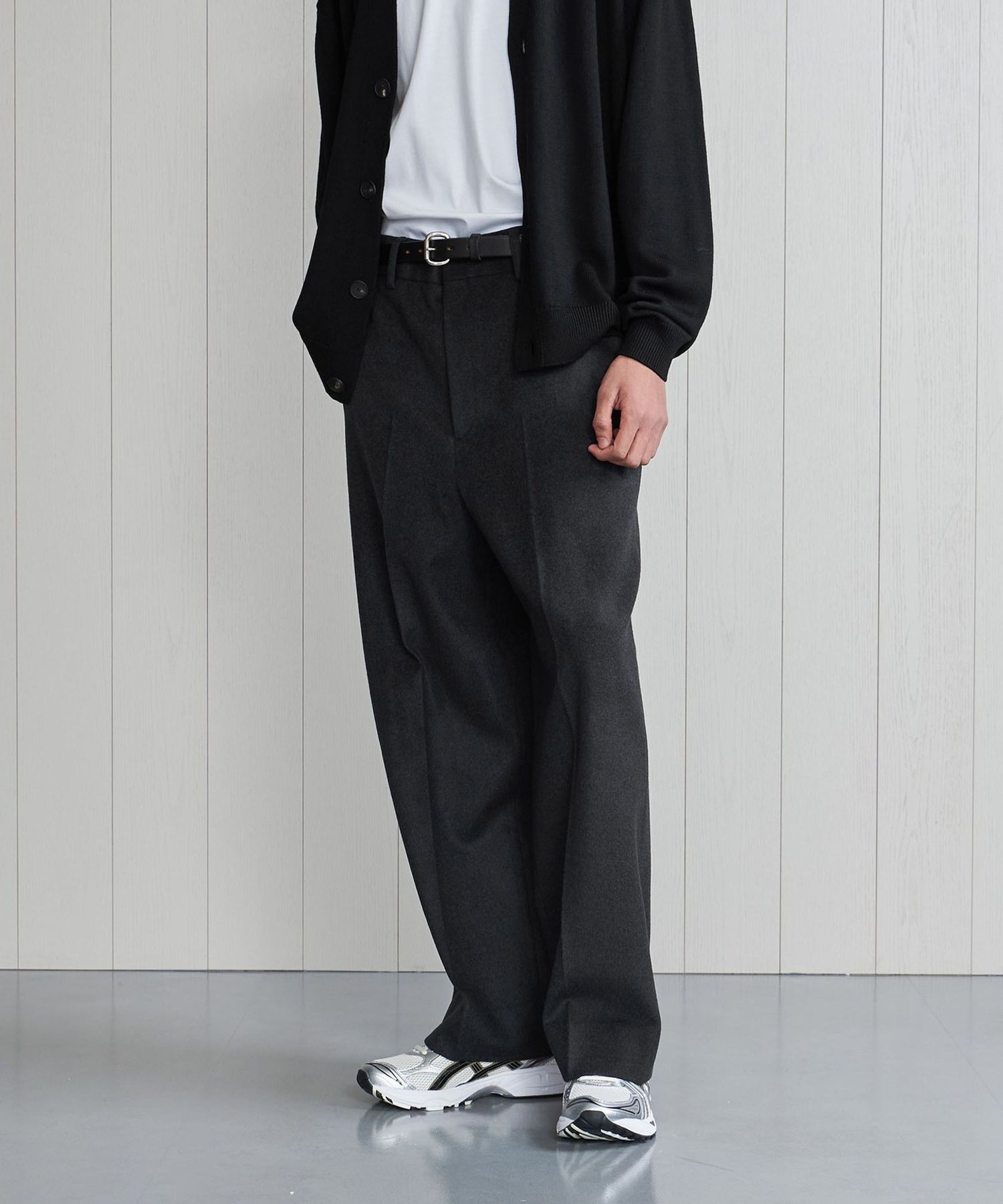 H BEAUTY&YOUTH定価4万23AWウールフラノスラックス 1200024F1953_x1_c102.jpg