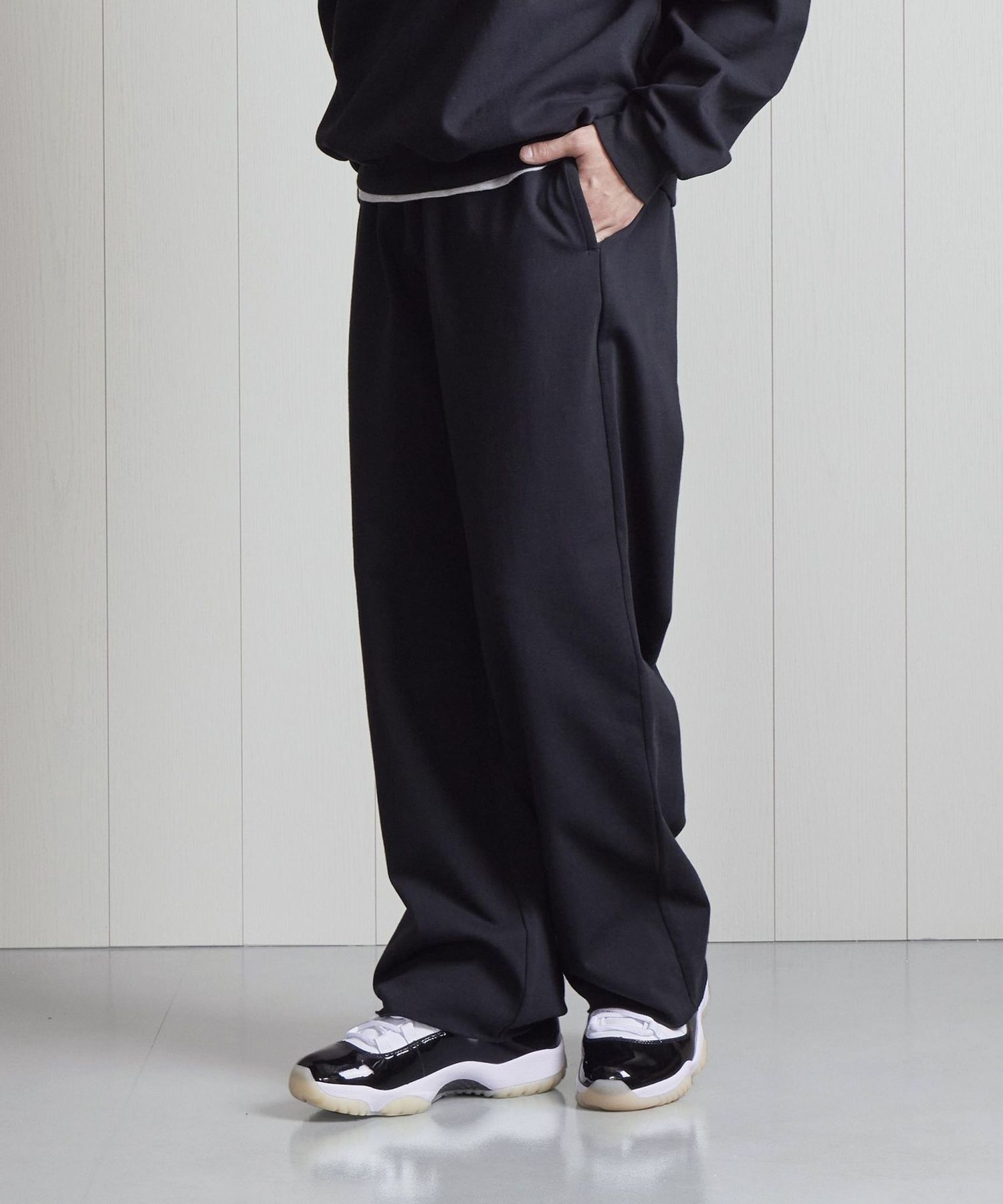 H beauty&youth スラックス H BEAUTY&YOUTH ネイビー スラックス Mサイズ - メルカリ