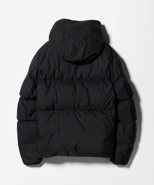 MONCLER＞MONTCLA ダウンジャケット