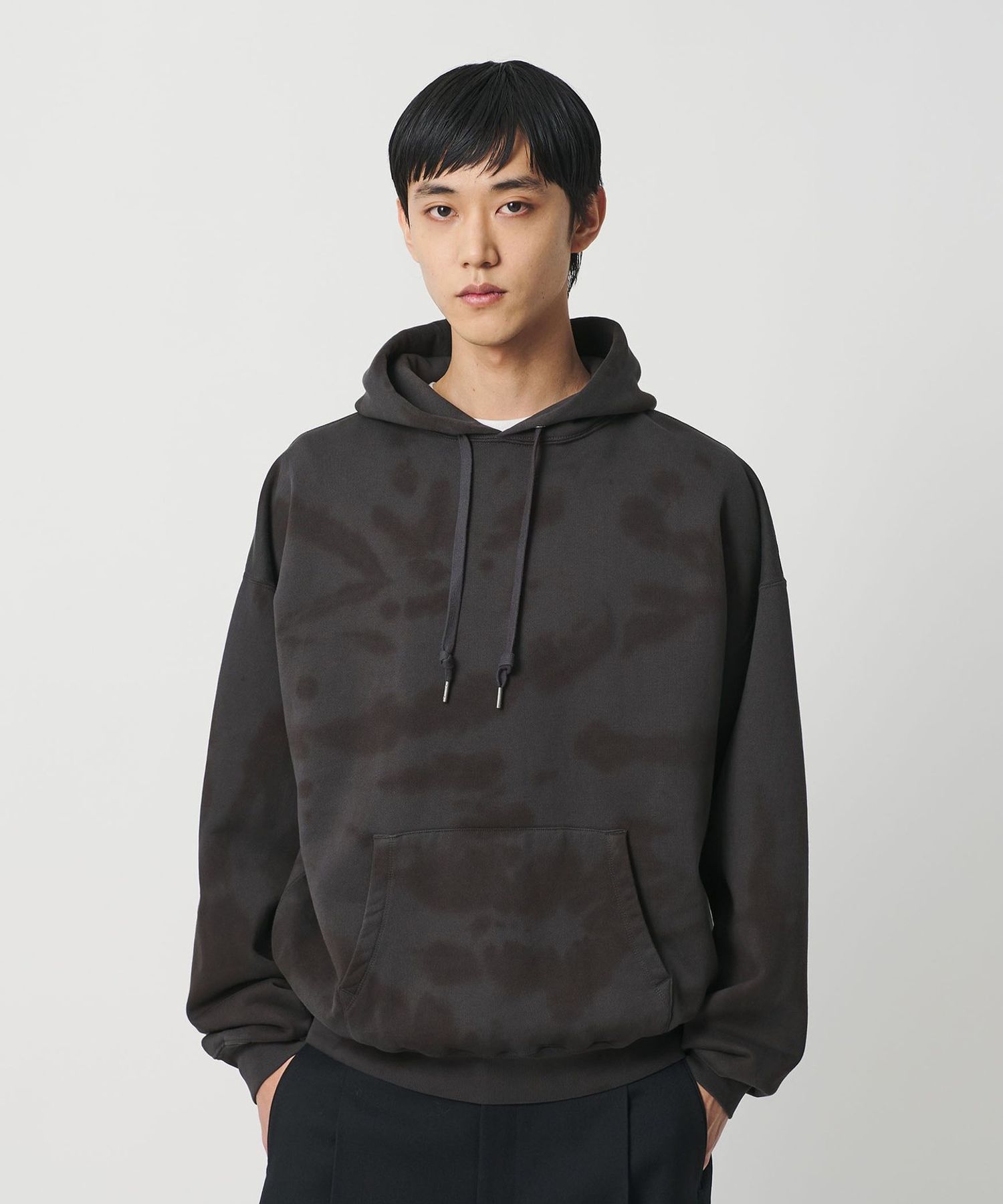 H＞ボルテックス ダイ スウェットパーカー