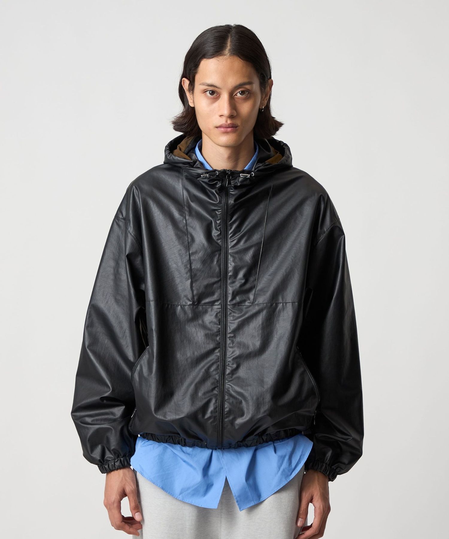 H＞ブラックコーティング フーデッドブルゾン