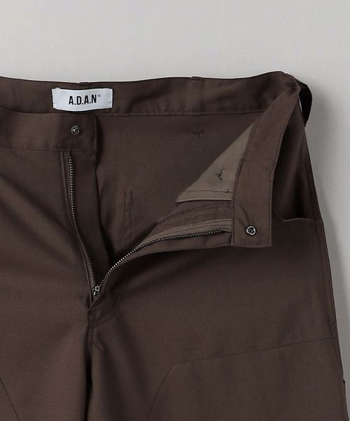 ＜A.D.A.N＞ダブルニー テック ショーツ Mサイズ A.D.A.N＞ダブルニー テック ショーツ