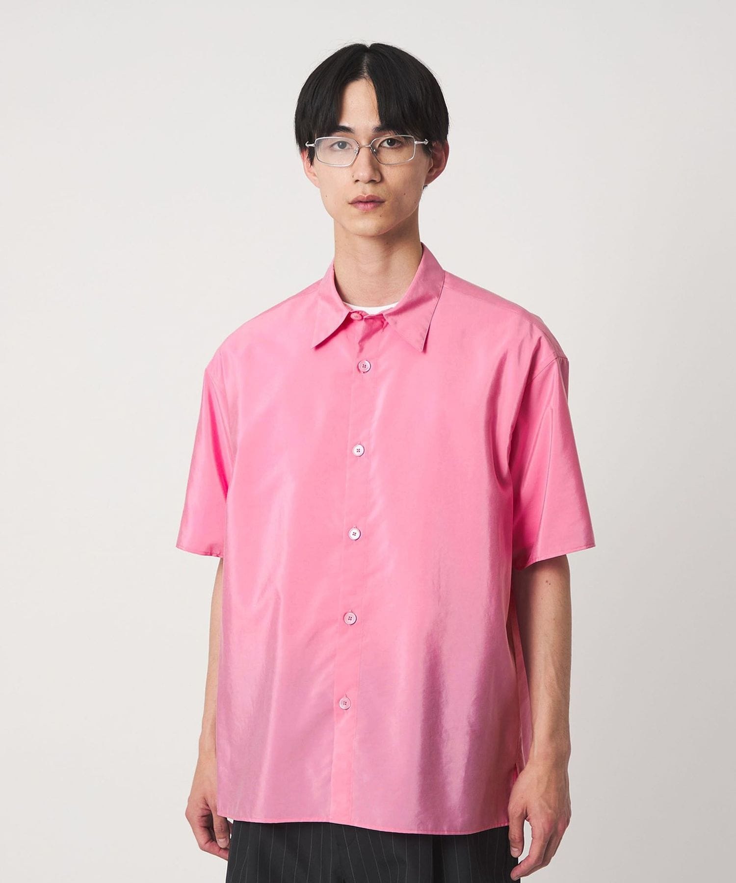 ショートスリーブシャツ ピンク色 H＞シルクナイロン レギュラーカラー ショートスリーブシャツ