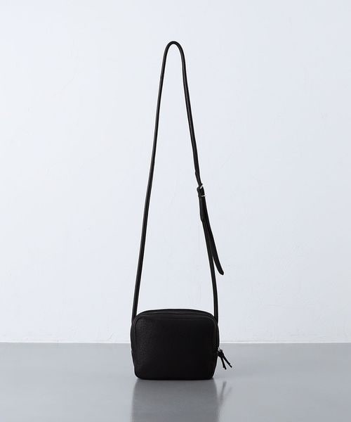 お値下げ中　Aeta  SMALL CONTAINER C 黒レザー四角形 お値下げ中 Aeta SMALL CONTAINER C 黒レザー四角形