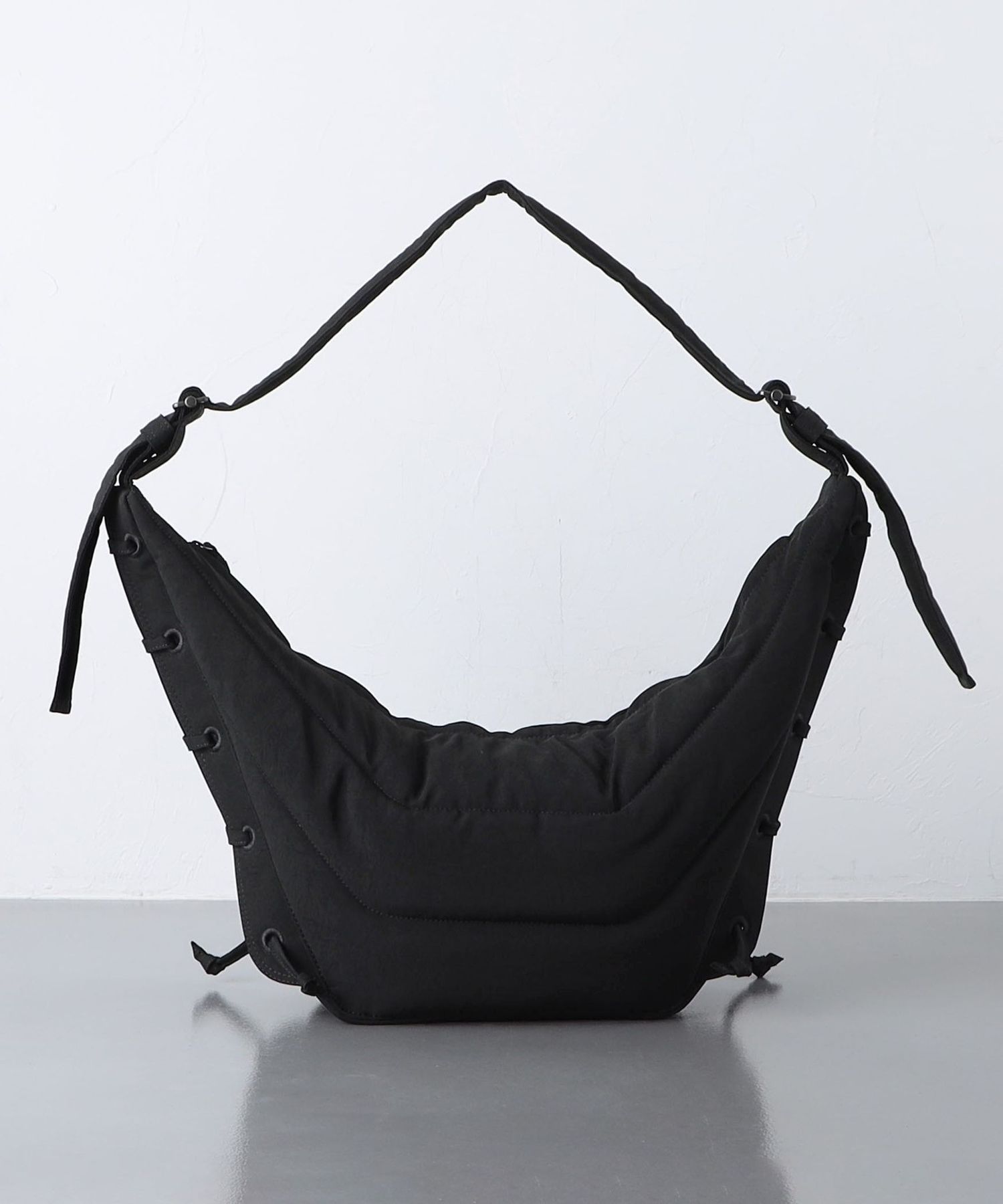 LEMAIRE＞ MEDIUM SOFT GAME BAG/ミディアム ゲームバッグ