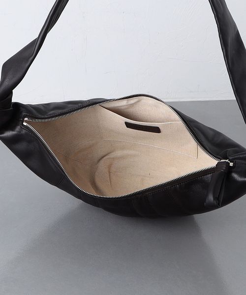 LEMAIRE＞ MEDIUM CROISSANT BAG/クロワッサンバッグ M