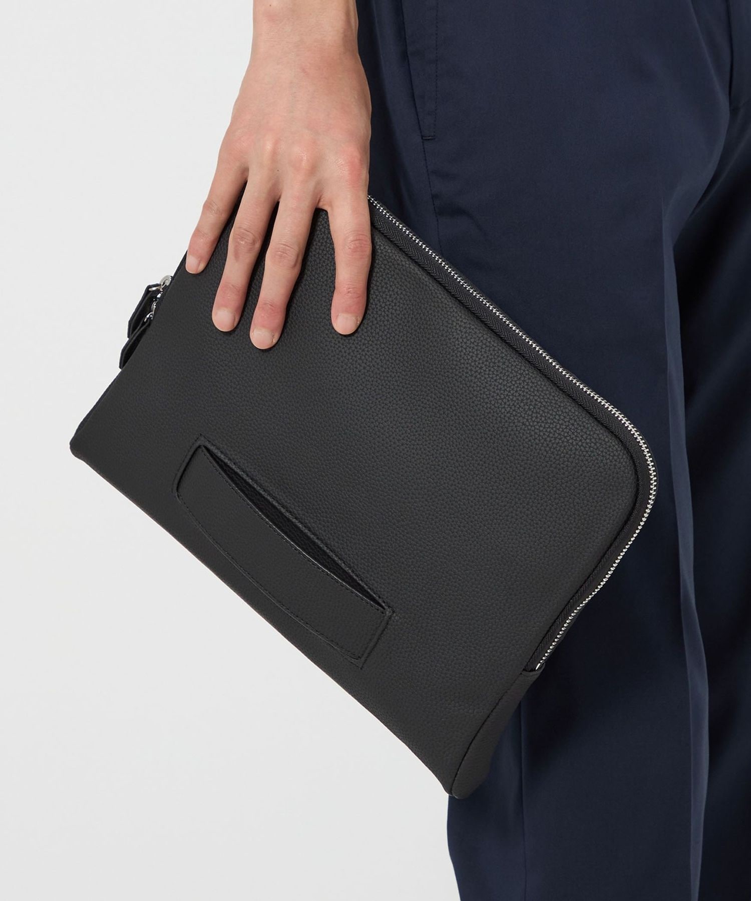 マイクロファイバー クラッチバッグ