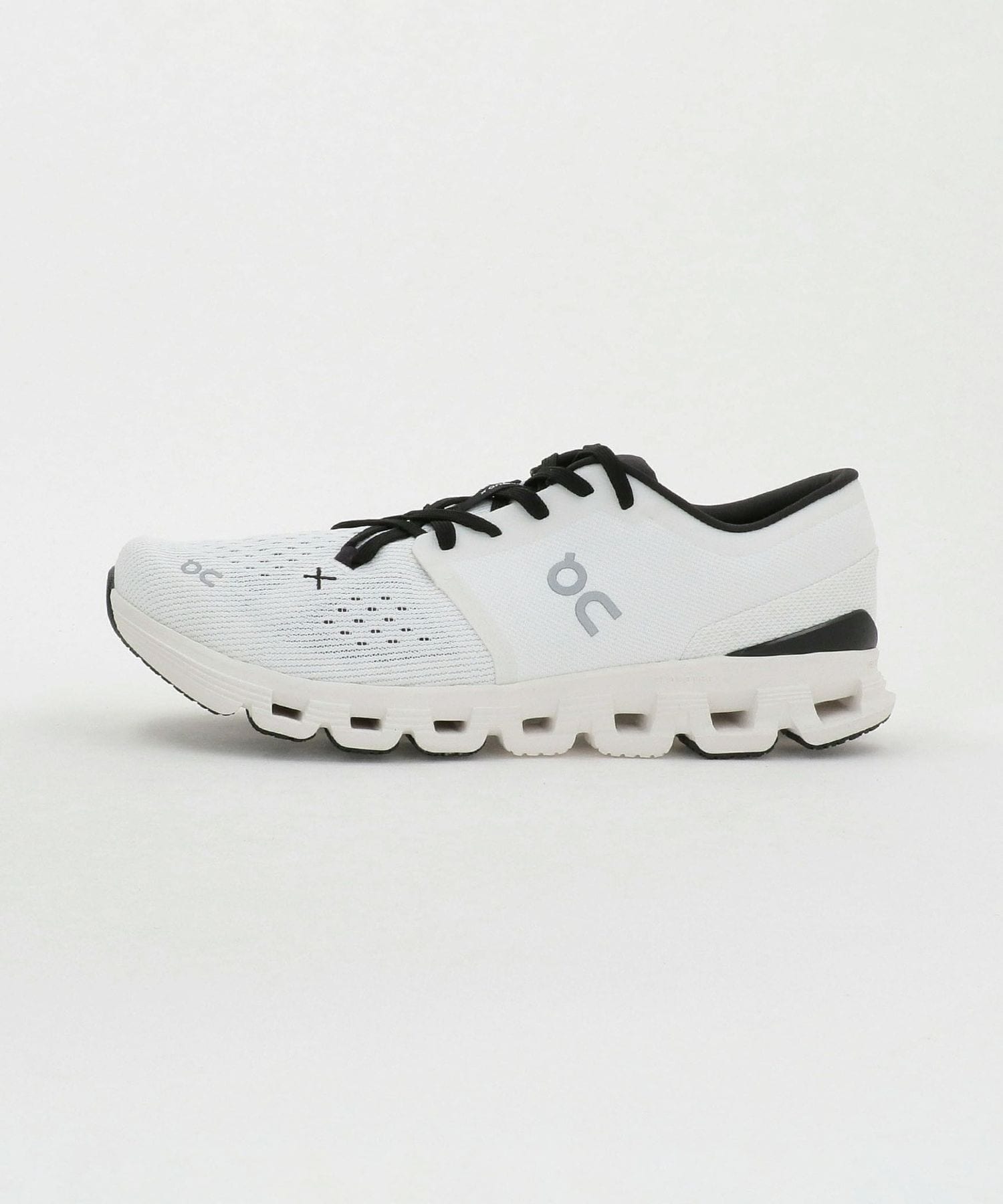 On Cloud X オンクラウド スニーカー UK4 23cm ホワイト On＞Cloud X 4 0791/クラウド エックス 4/スニーカー