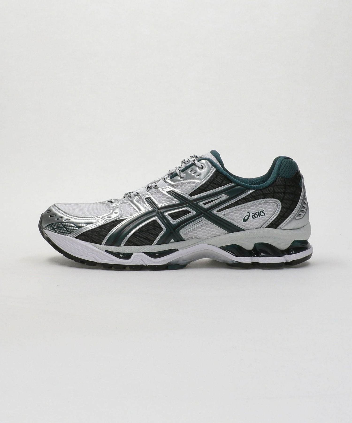 ゆうき出品 asics＞GEL‐NIMBUS 10.1 103/スニーカー