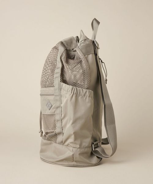 ✨新品✨ユナイテッドアローズ　アンダーアーマー　バックパック　タグ付き　ベージュ 新品 ユナイテッドアローズ アンダーアーマー バックパック タグ