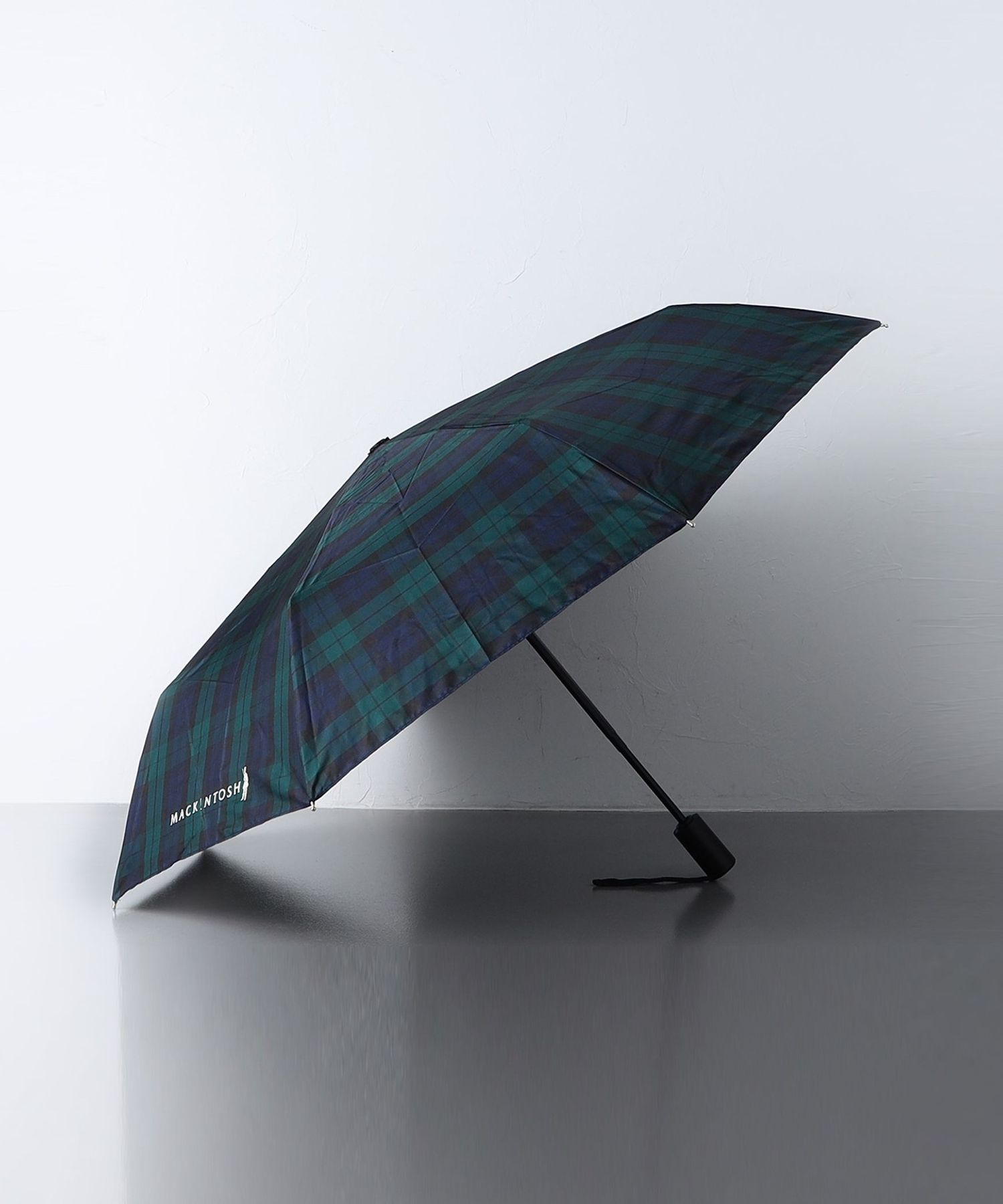 新品3.5割引 MACKINTOSH 折りたたみ傘 PORTER 黒ドット 新品3.5割引 MACKINTOSH 折りたたみ傘 PORTER 黒ドット