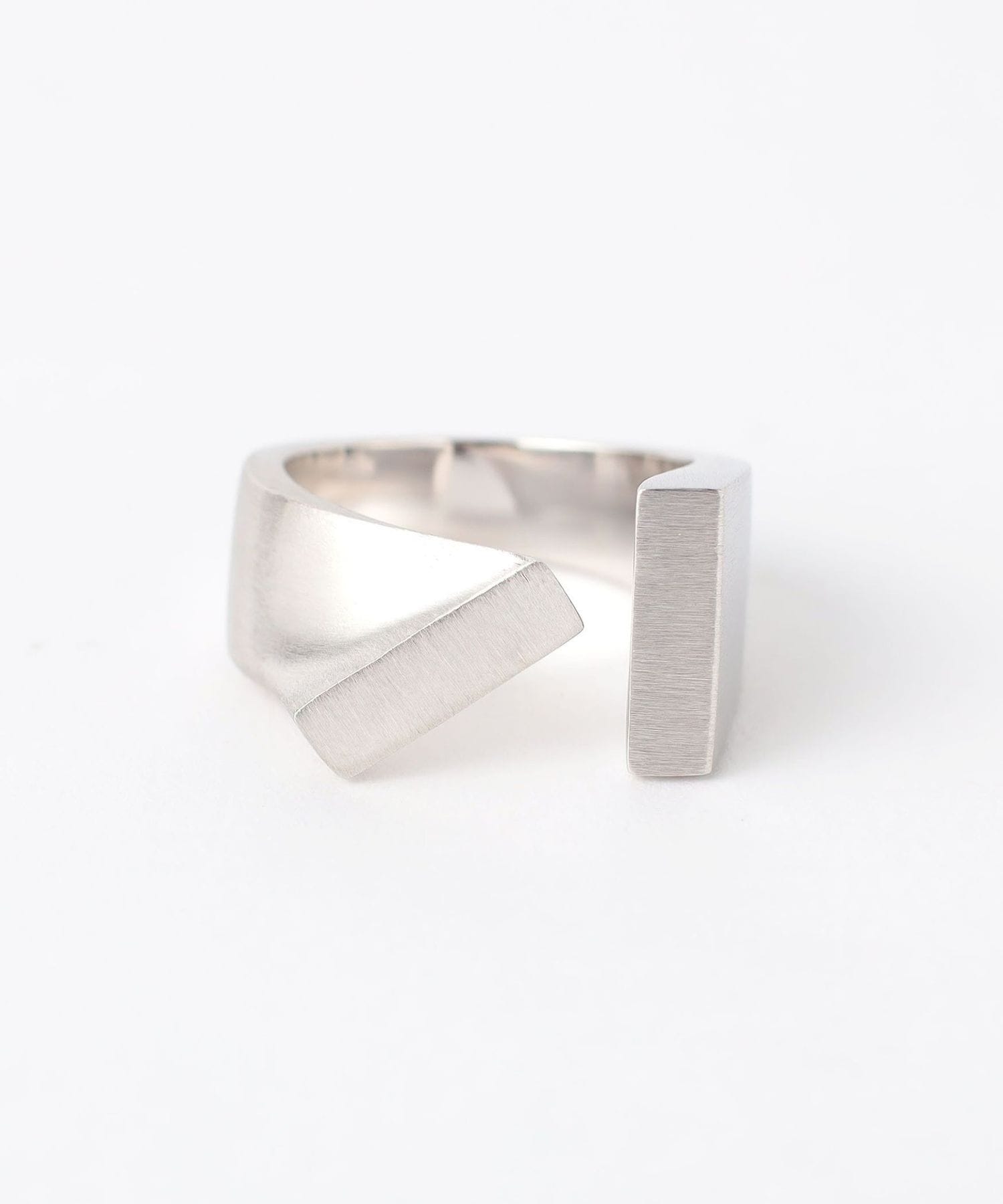 TOMWOOD＞ TILT RING/リング