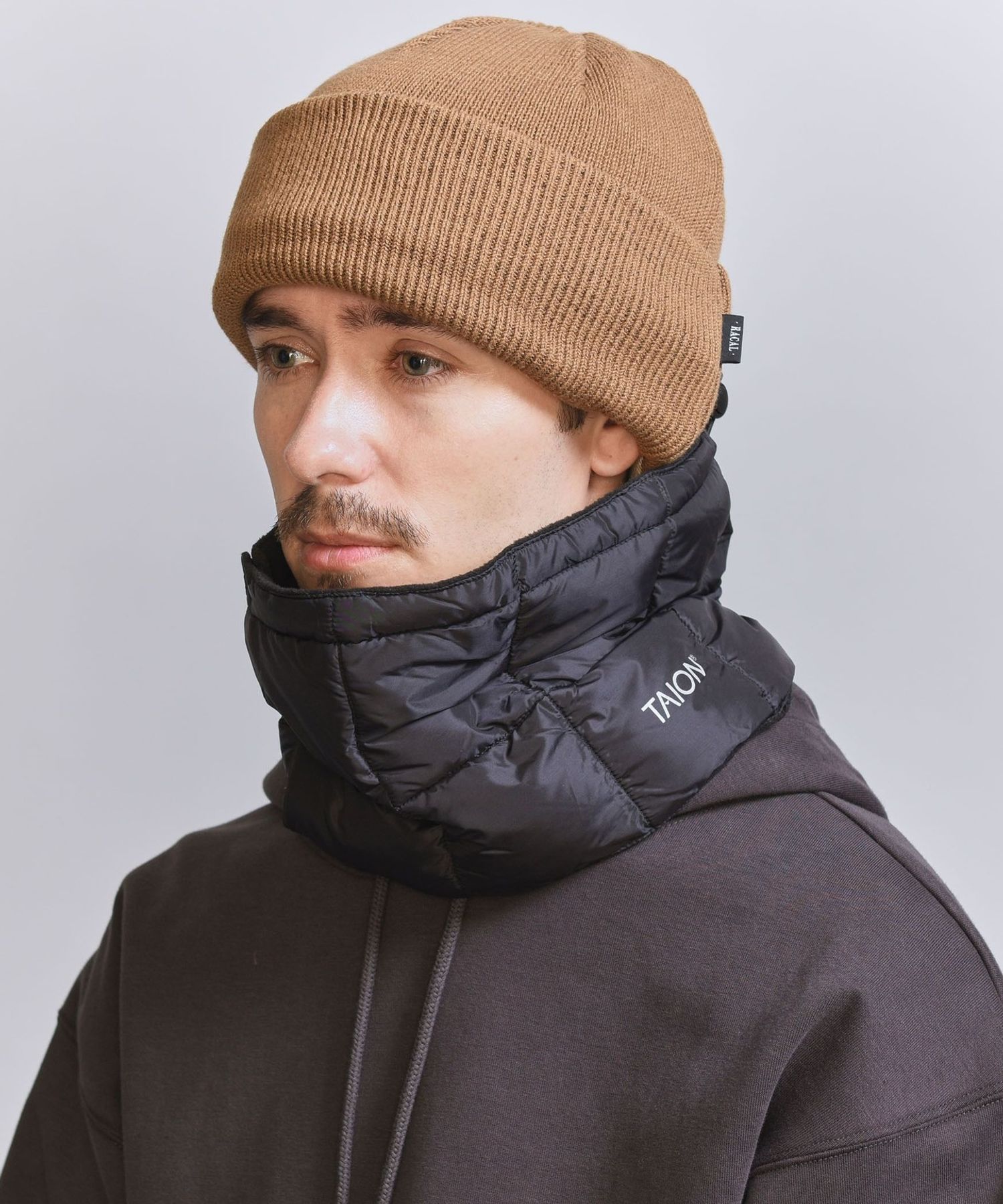 PXG ネックウォーマー ブラックダウンウェア 1400023F0489_x1_c101.jpg