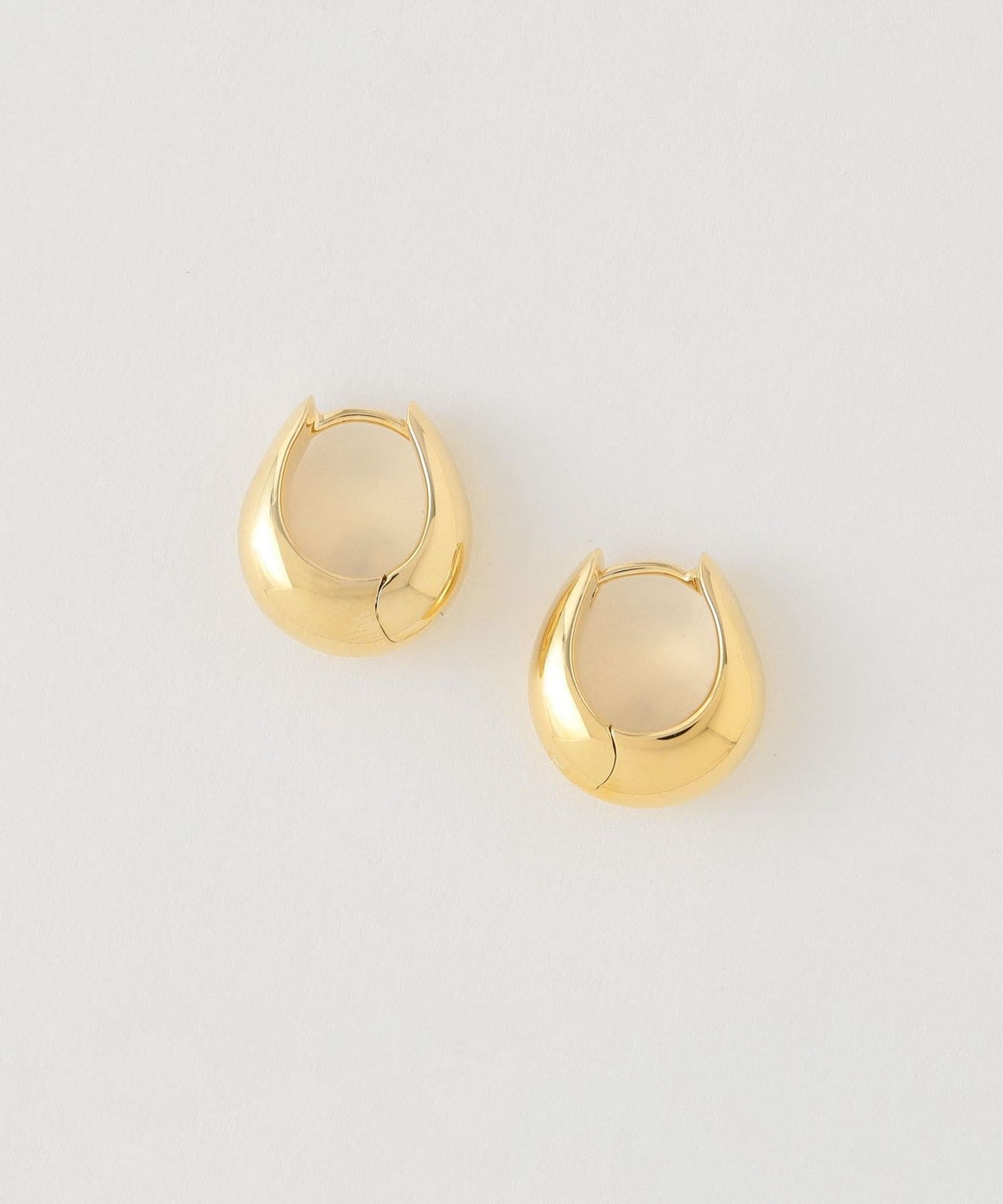 TOMWOOD＞ ICE HOOP SMALL GOLD/ピアス