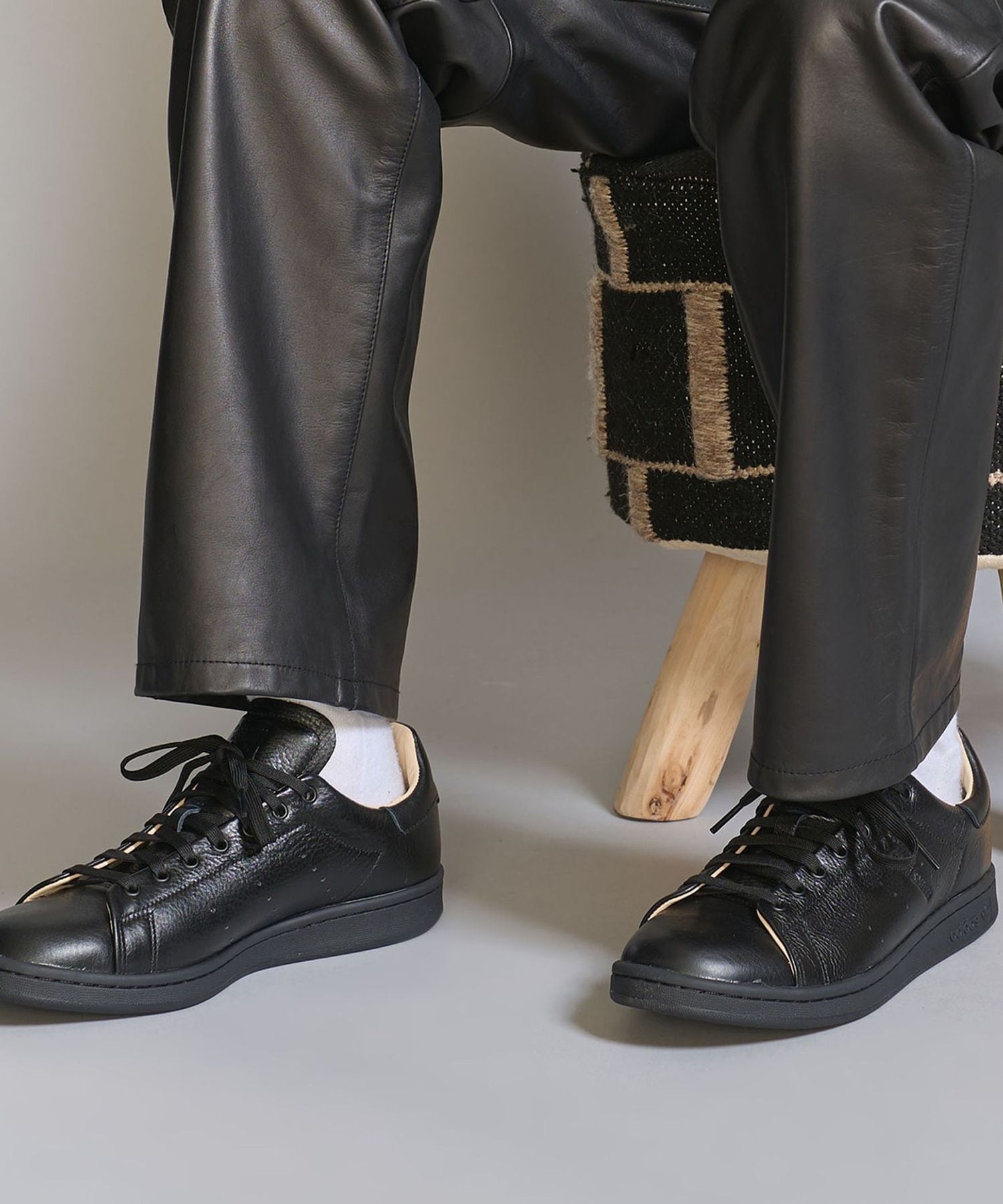 ラミースタンドブルゾン　ブラック 楽天市場】adidas STAN SMITH LUX アディダス スタンスミス LUX