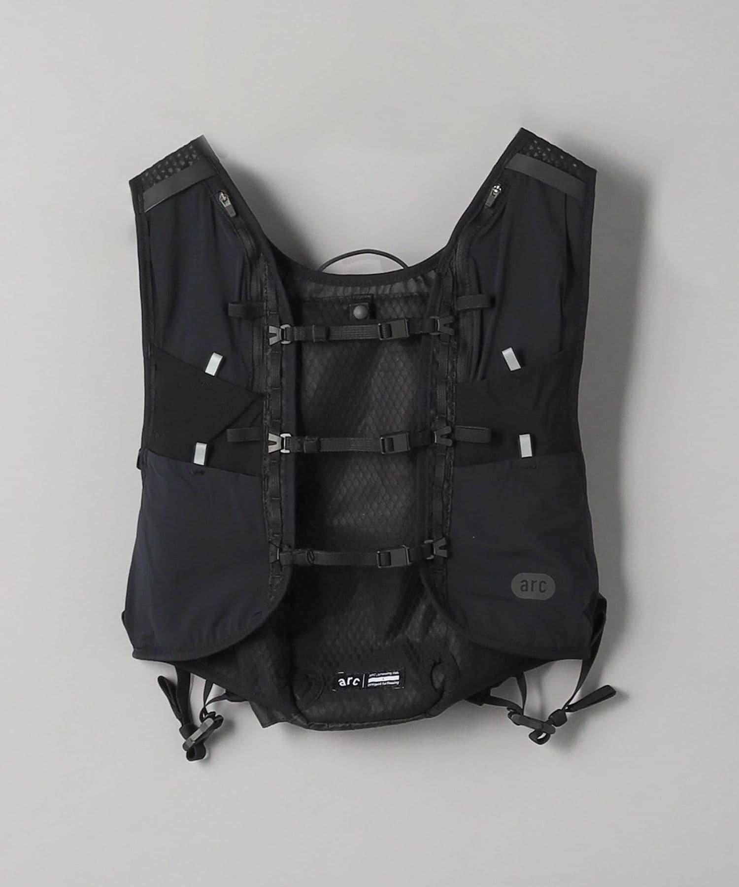 ★GLOWNY★BREEZE RUN TRAIL VEST (WHITE)★正規品/韓国直送料込 BREEZE RUN TRAIL VEST (WHITE) - GLOWNY