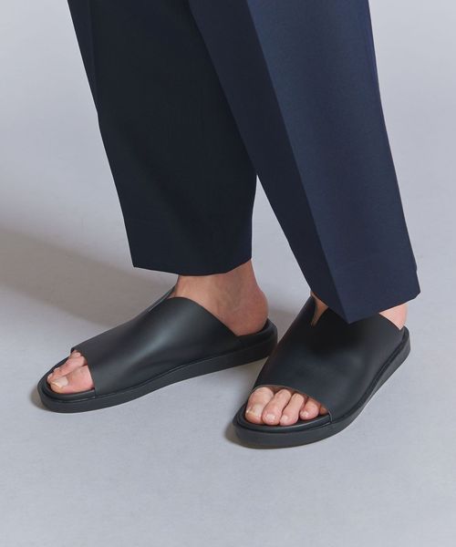 wide strap sandals