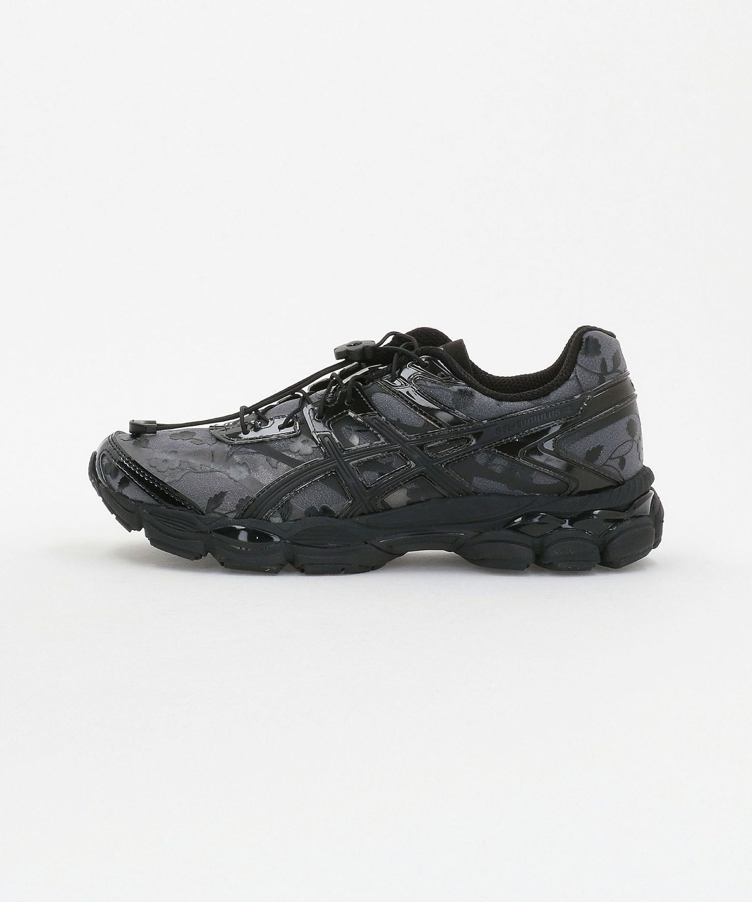 靴 GEL-CUMULUS 16 SSCB 23.5 GEL-CUMULUS 16 SSCB | Unisex | Ivory/Black | Sportstyle
