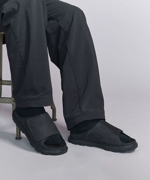 完売品　UGG Solano Slide アグ　ソラノスライド　ブラック 箱付き 楽天市場】UGG アグ サンダル Solano Slide ソラノ スライド
