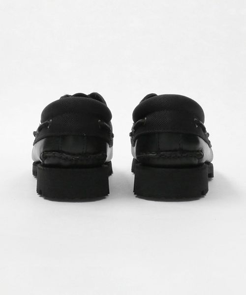 Timberland＞ オーセンティック スリーアイ ボート シューズ