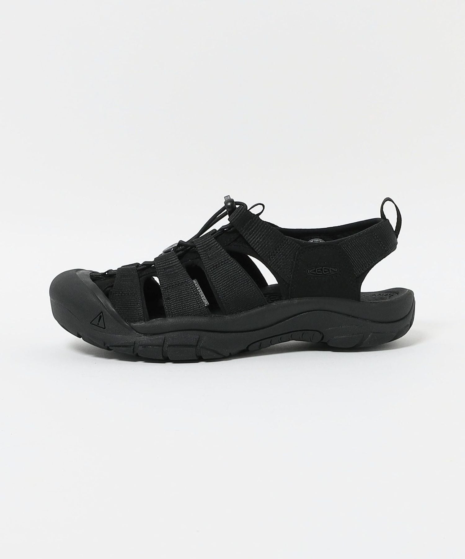 KEEN＞ ニューポート エイチツー サンダル