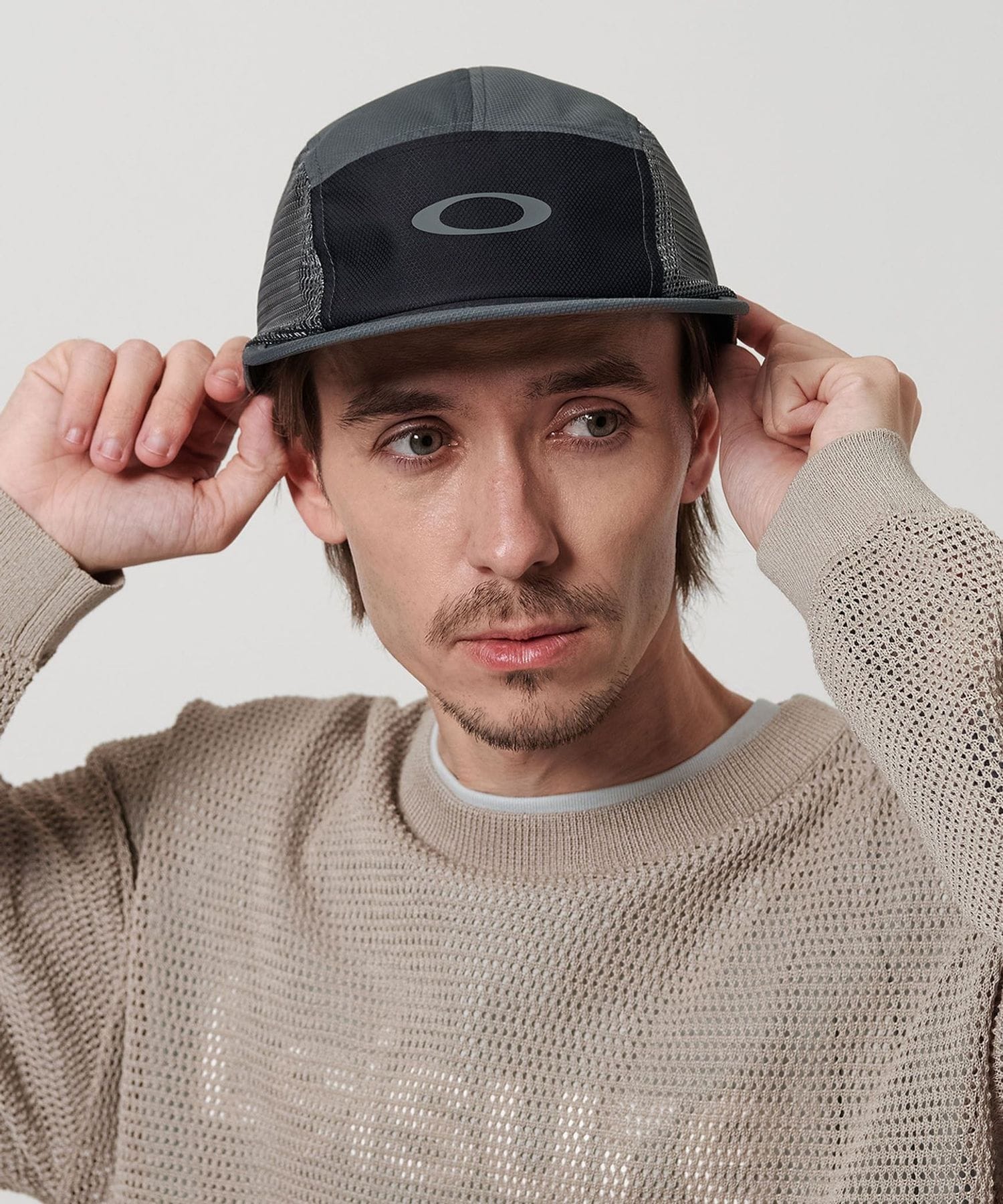 OAKLEY＞ ラチチュード アーク キャップ