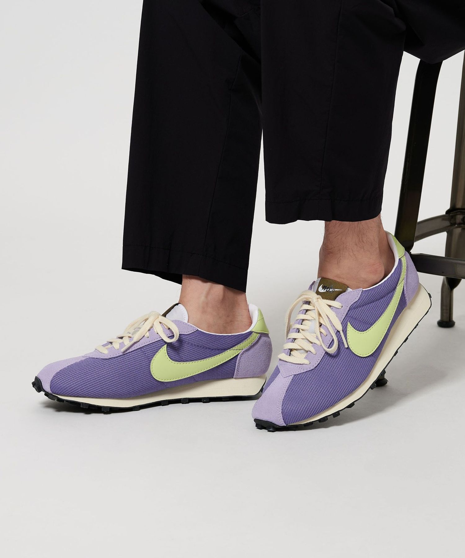 売切れ前に 大人気 NIKE LD-1000 コーデのアクセントに◎ 今マストで押さえたいレトロ顔ランシュー！ ナイキ「LD-1000」の
