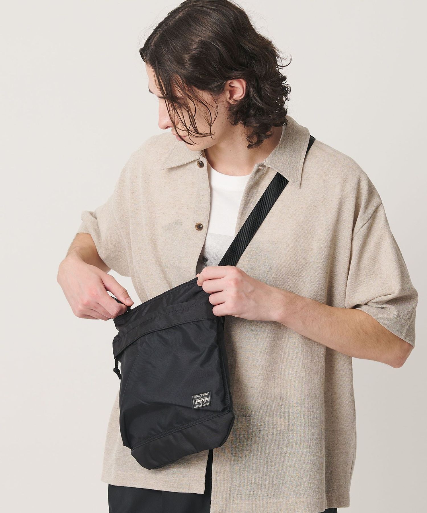 [未使用級] PORTER フォース ショルダーバッグ ブラック PORTER＞フォース ショルダー バッグ
