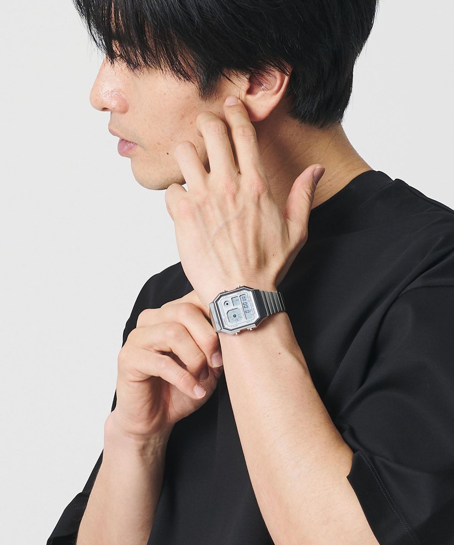＜CASIO＞A130WE-7AJF 腕時計　完売品！ CASIO＞A130WE―7AJF 腕時計