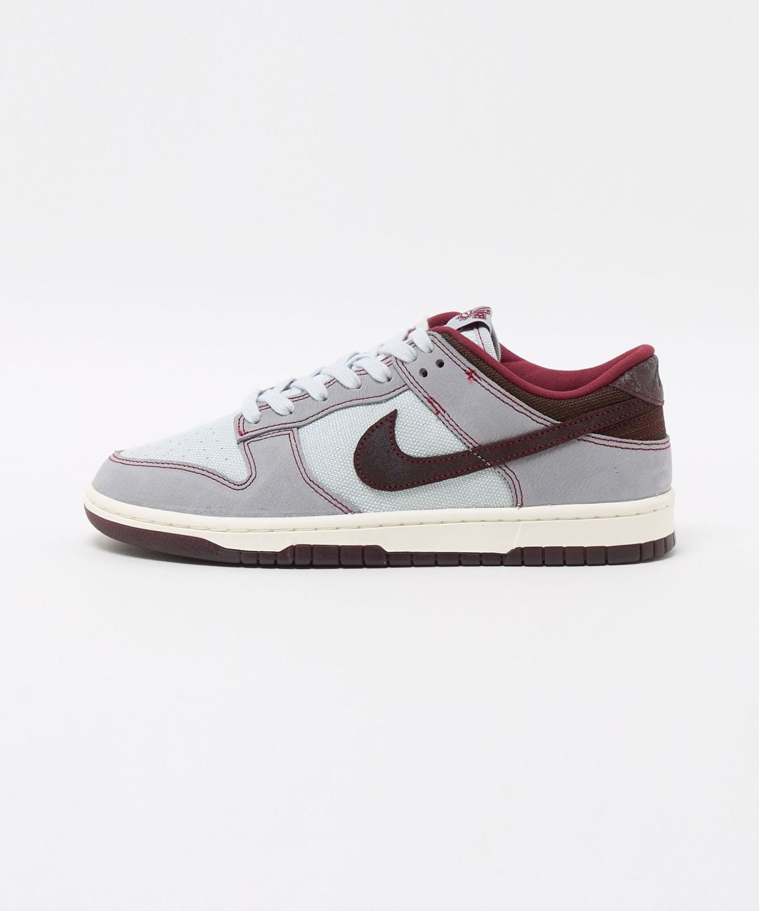 NIKE＞ダンク ロー レトロ SE スニーカー