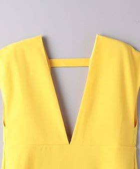 TO UNITED ARROWS＞Vネック バックスリット ワンピース