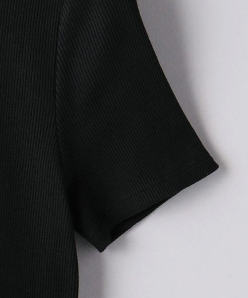 美品　ユナイテッドアローズ　Vネック フィット＆フレア タフタ ワンピース　黒 V ネック フィット＆フレア タフタ ワンピース