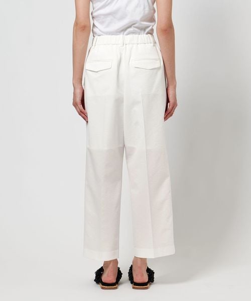 UNITED ARROWS テーパードパンツ　オフホワイト　34 美品 UNITED ARROWS テーパードパンツ オフホワイト 34 美品 - メルカリ