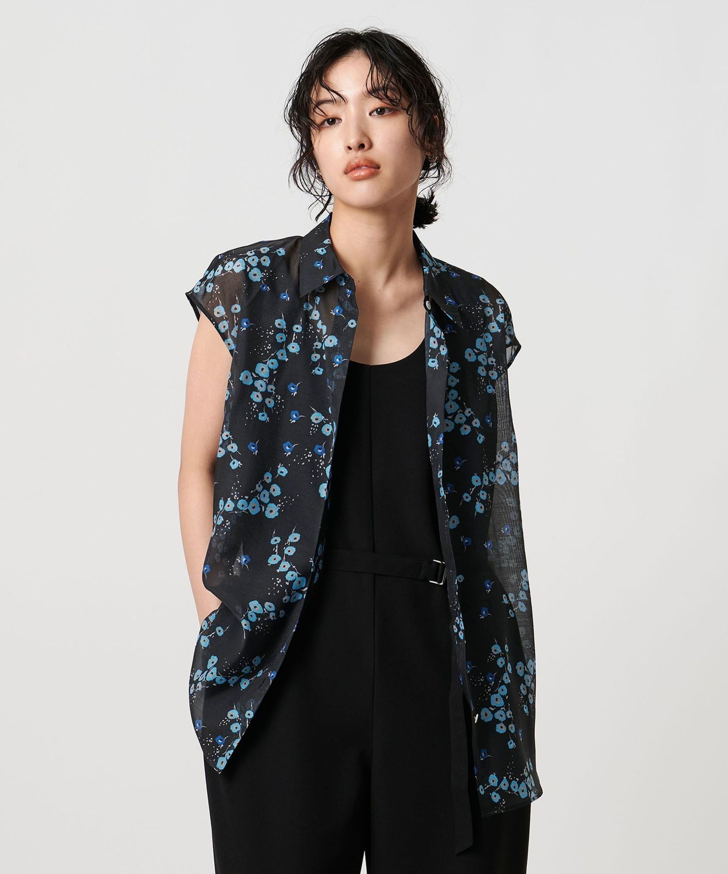 1500025F0530_x1_a021.jpg