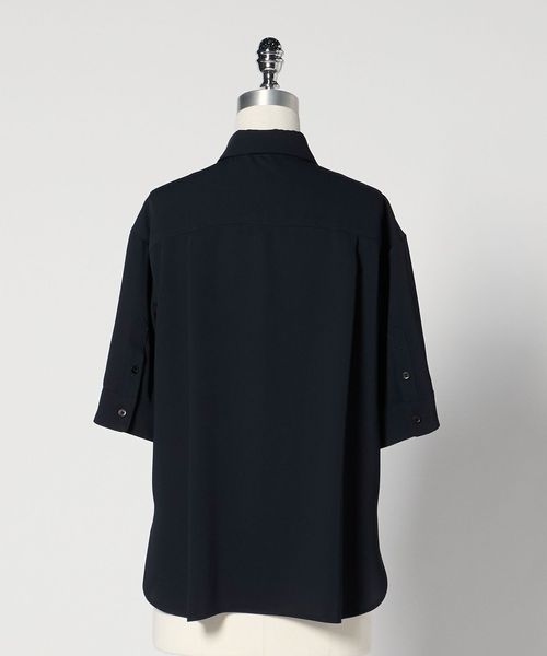 25年 美品 UNITED ARROWS バックオープン レギュラーカラーシャツ UNITED ARROWS（ユナイテッドアローズ）の「バックオープン