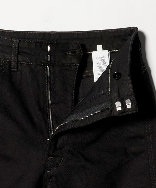 LEMAIRE＞ブラックデニムカーブパンツ