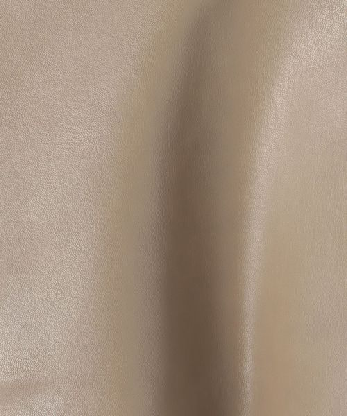 HYKE レザーライク　クロップドトップス　2 HYKE＞レザーライク クロップドトップス