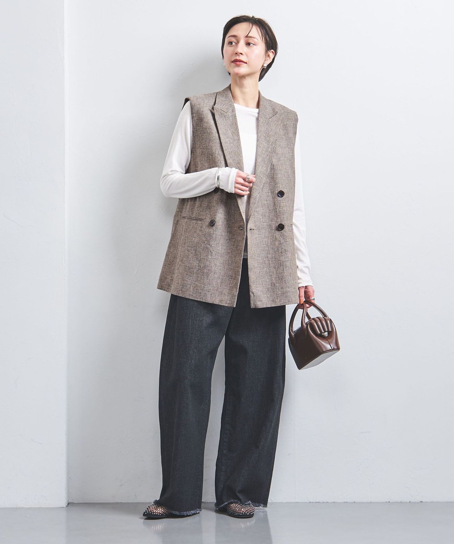 SACRA ジレ　ベスト　LINEN COTTON CHAMBRAY SACRA(サクラ)のLINEN COTTON CHAMBRAY通販 | 集英社HAPPY PLUS STORE