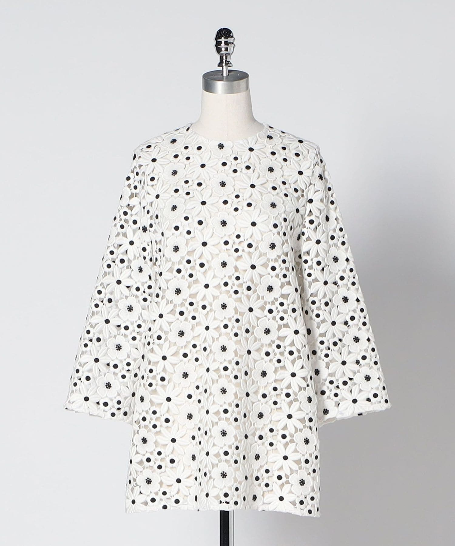 【WHITE】<TABAYA United Arrows> フラワーエンブロイダリー カフタンブラウス TABAYA United Arrows＞ フラワーエンブロイダリー カフタンブラウス