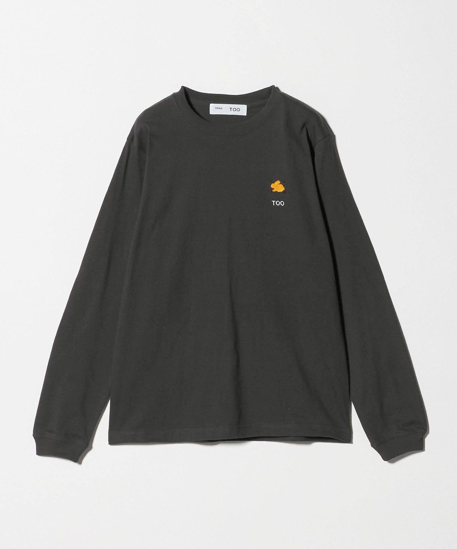 TOGA TOO＞エンブロイダリー ロングスリーブ Tシャツ DK.GRAY