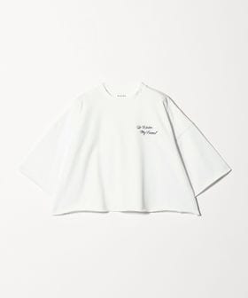 SACRA/＜SACRA＞ハーフスリーブ クロップド メッセージ Tシャツ/Tシャツ / カットソー