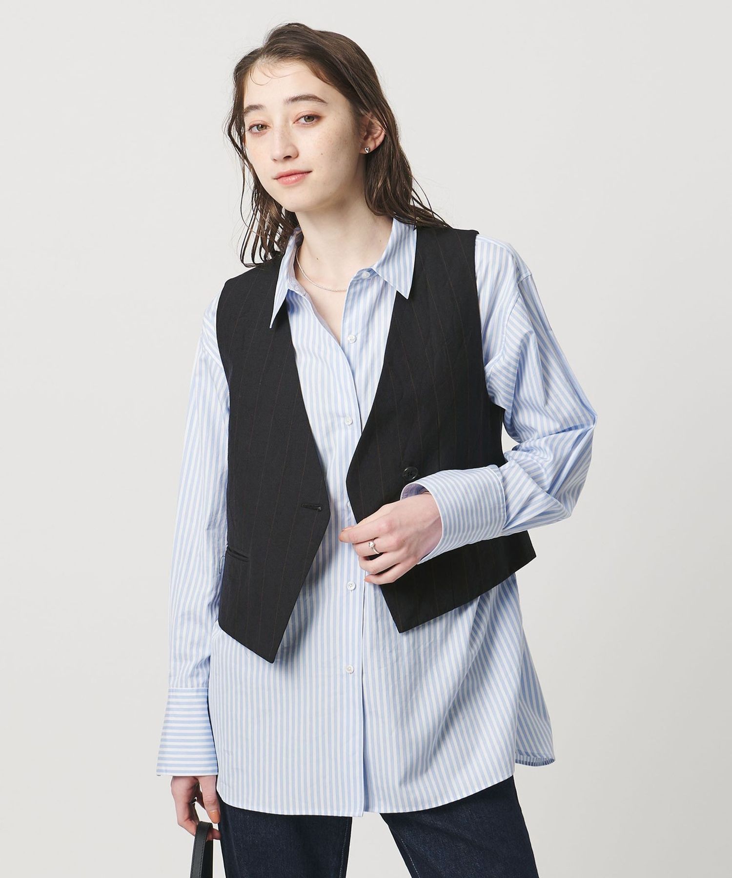 TICCA＞Vネック ベスト