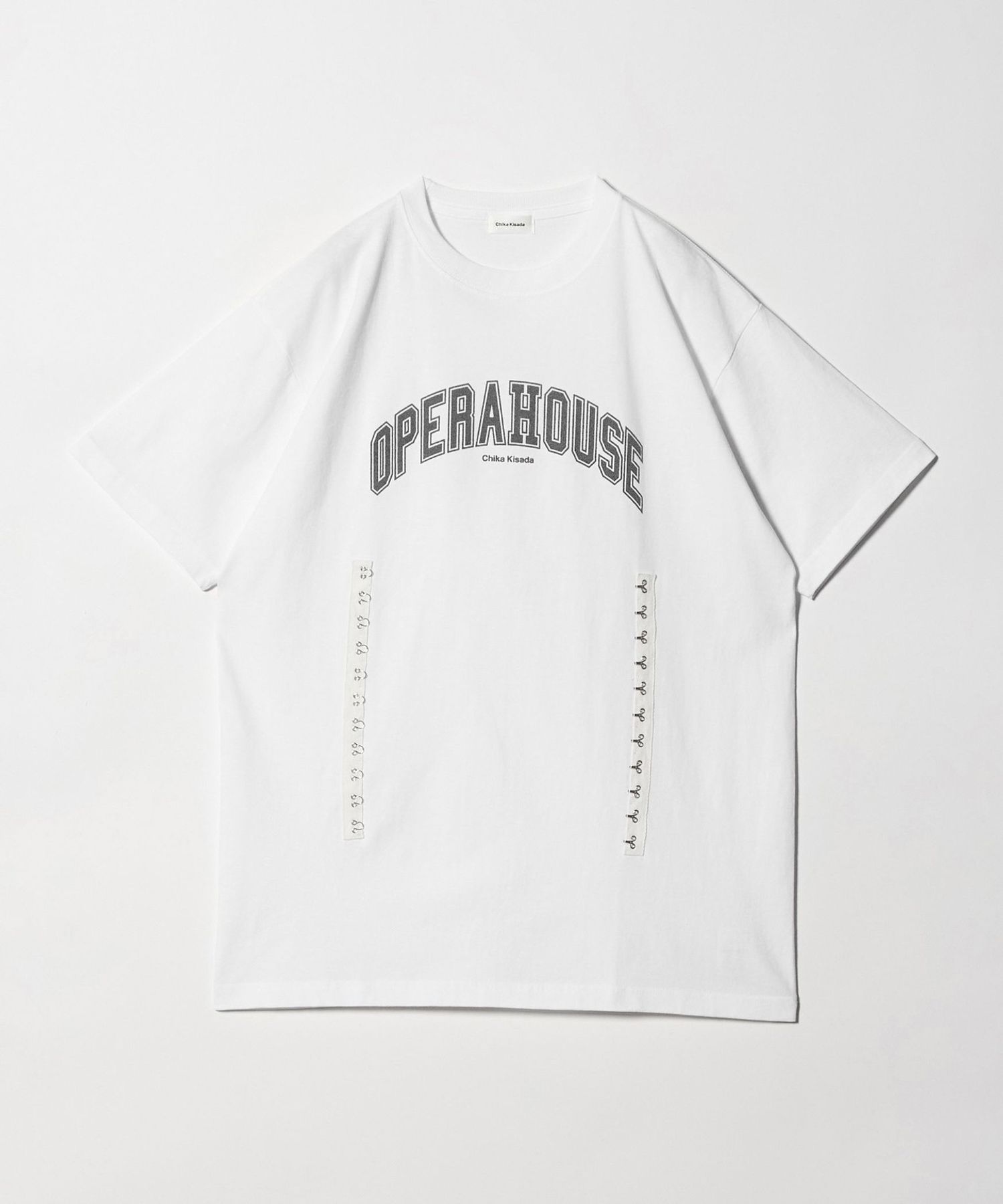 Chika Kisada＞フロントホック Tシャツ