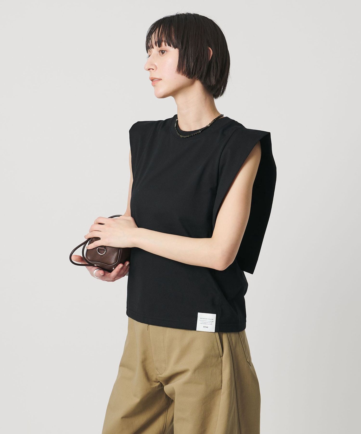 HYKE＞パワーショルダー ノースリーブ カットソー